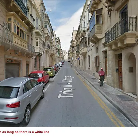 Penthouse W Lift & 10min Boat To Valletta Apartment