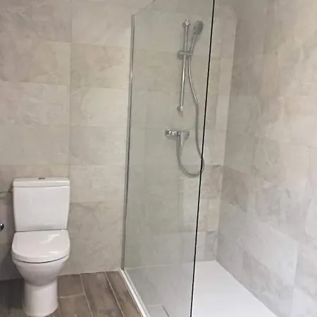 شقة Penthouse W Lift & 10min Boat To Valletta سنجليا