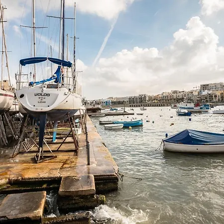 Penthouse W Lift & 10min Boat To Valletta * سنجليا