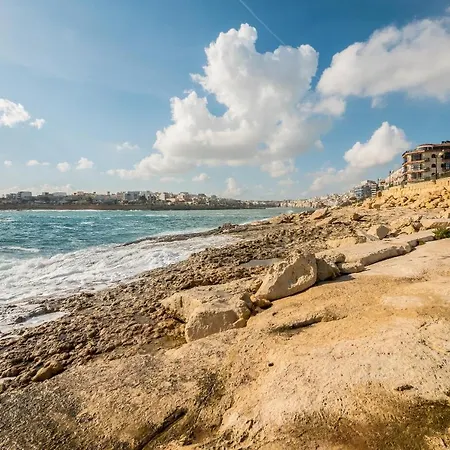 Penthouse W Lift & 10min Boat To Valletta * سنجليا