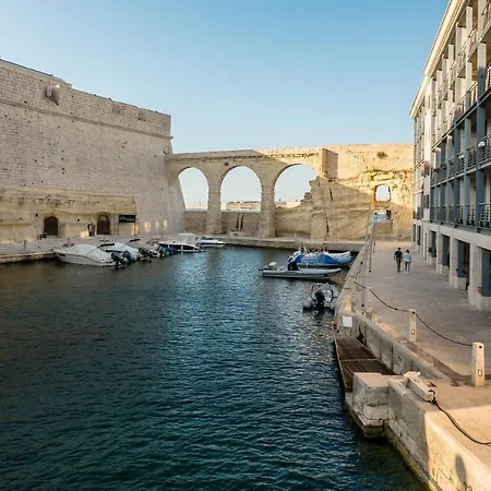 Penthouse W Lift & 10min Boat To Valletta * 森格莱阿